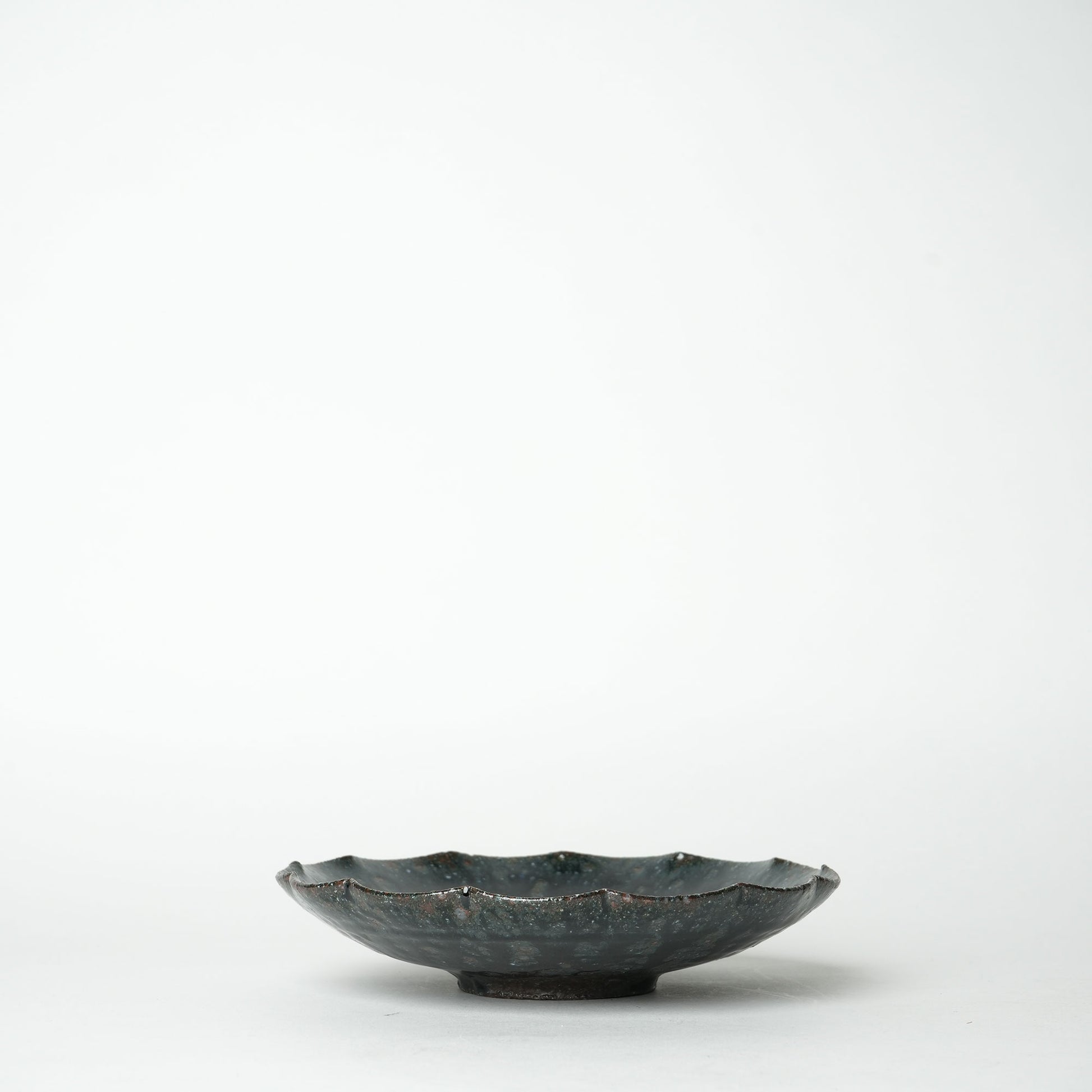 Shinogo Umano Japanese pottery