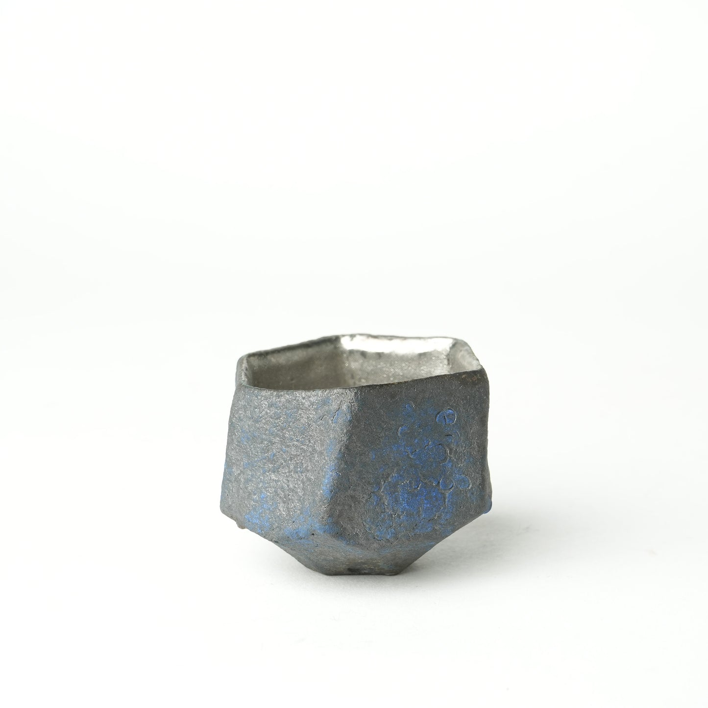 Yusuke Wakasa Guinomi Sake Cup with Platinum