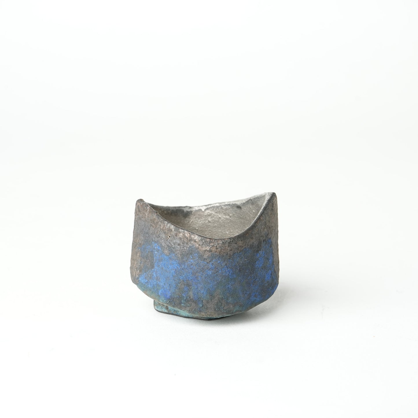 Yusuke Wakasa Guinomi Sake Cup with Platinum