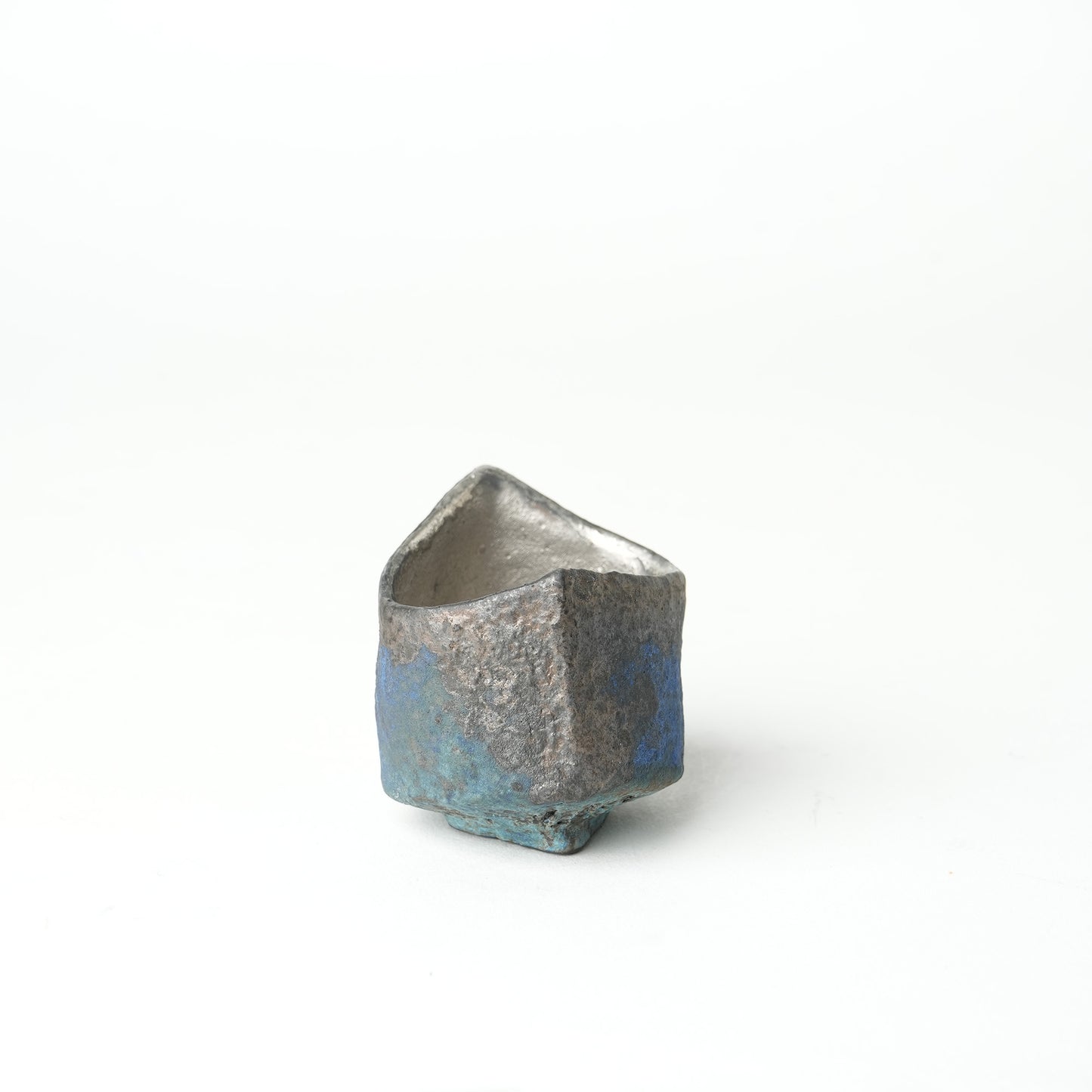 Yusuke Wakasa Guinomi Sake Cup with Platinum