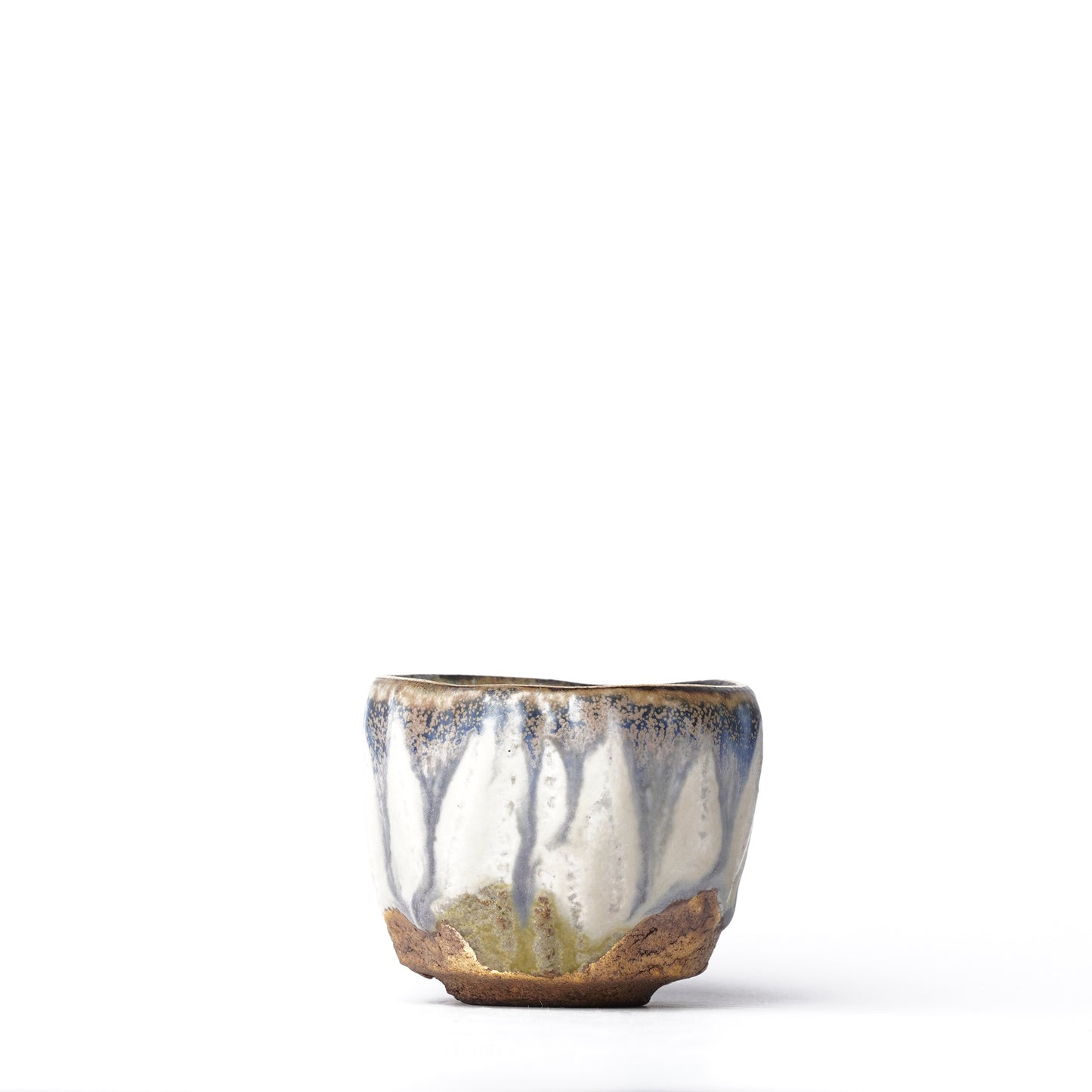 Nobuhito Nakaoka Colored Ash Glaze Guinomi Sake Cup with Gold