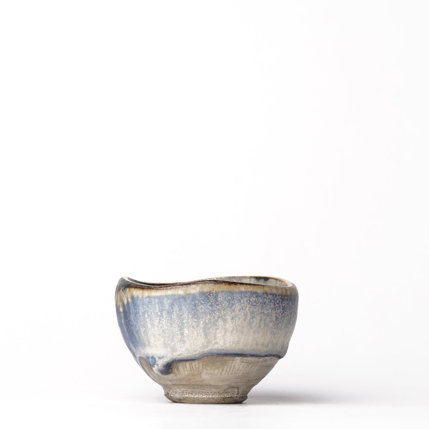 Nobuhito Nakaoka Colored Ash Glaze Guinomi Sake Cup with Silver Gold