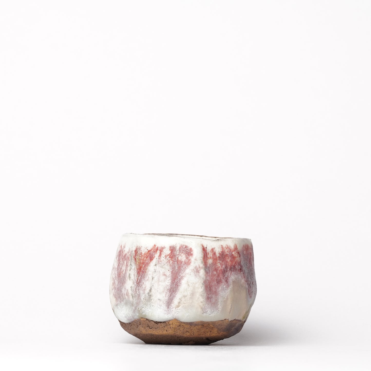 Nobuhito Nakaoka Colored Ash Glaze Guinomi Sake Cup with Gold