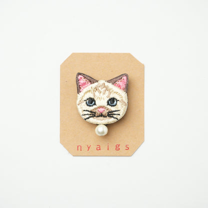 Cat Brooch