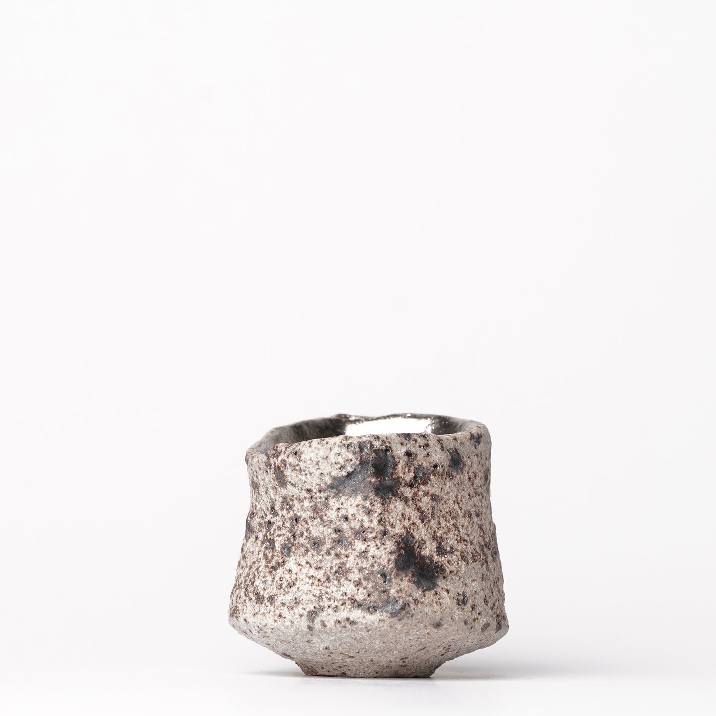 Yusuke Wakasa Guinomi Sake Cup with Platinum