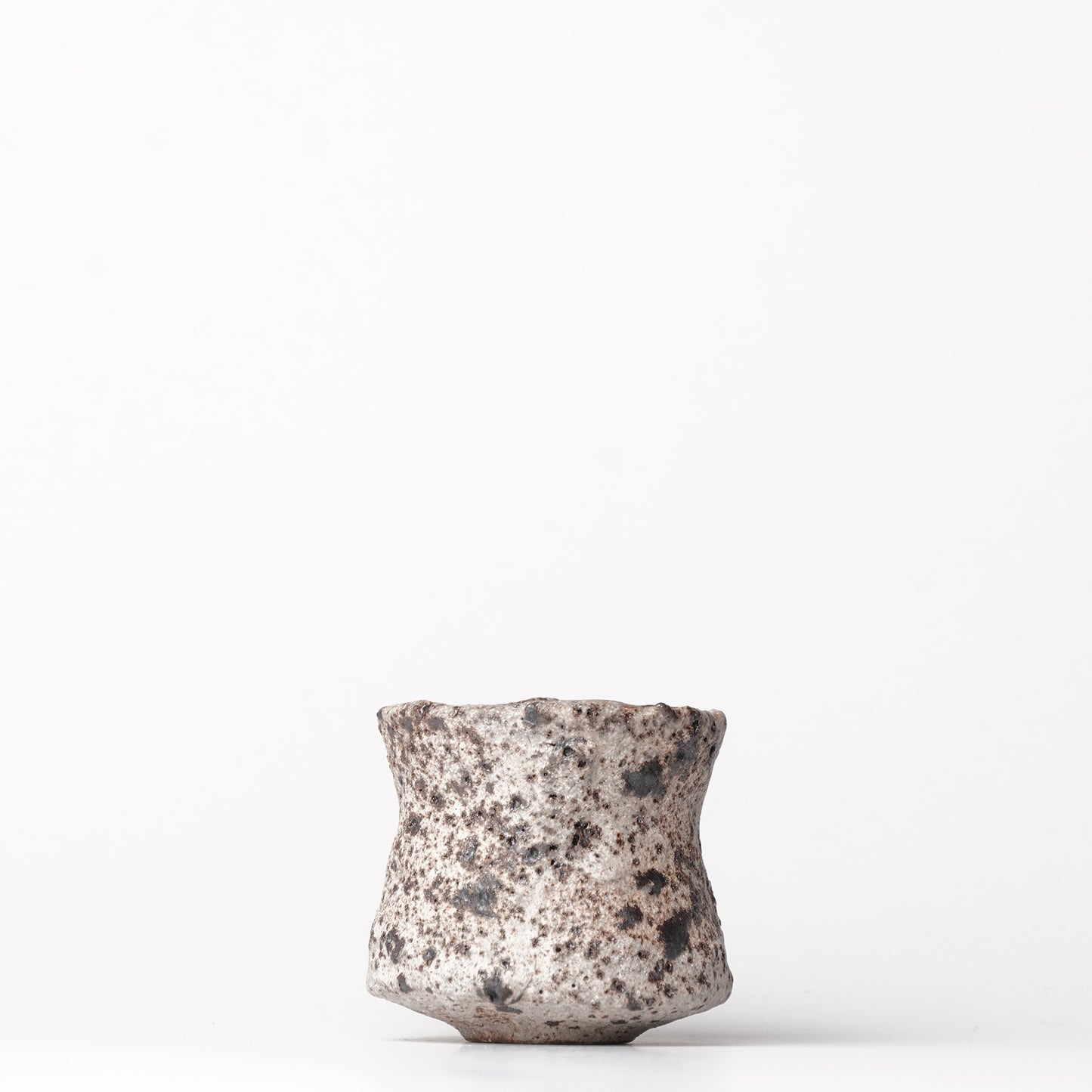 Yusuke Wakasa Guinomi Sake Cup with Platinum