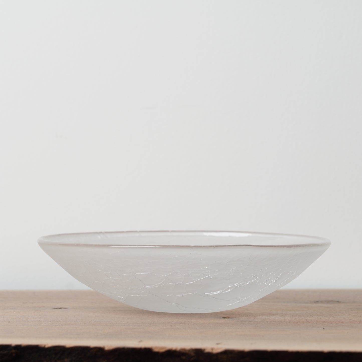 Daisaku Hashimura Crack Glass Shallow Bowl Cloud