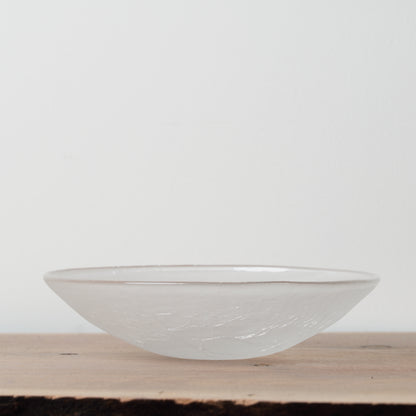 Daisaku Hashimura Crack Glass Shallow Bowl Cloud