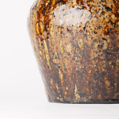 Futoshi Yamashita Volcanic Pottery Jar with lid