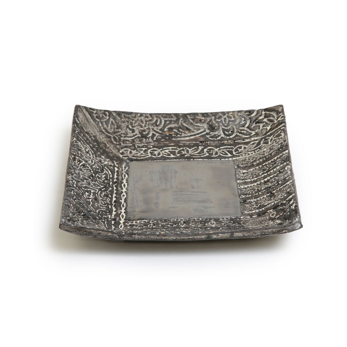 Nobuko Konno  Square Plate