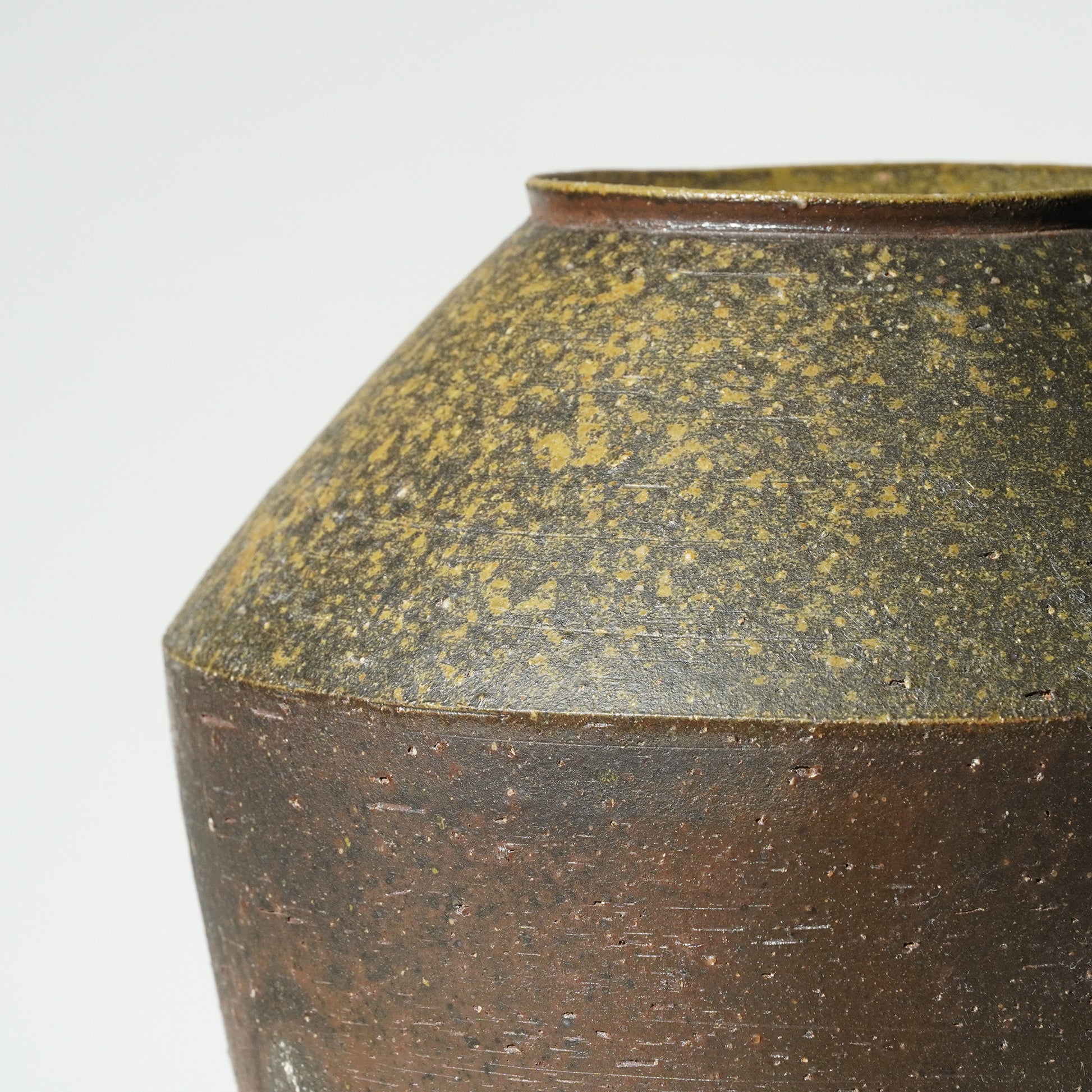 Ichiro Mori Japanese pottery Bizen vase vessel object